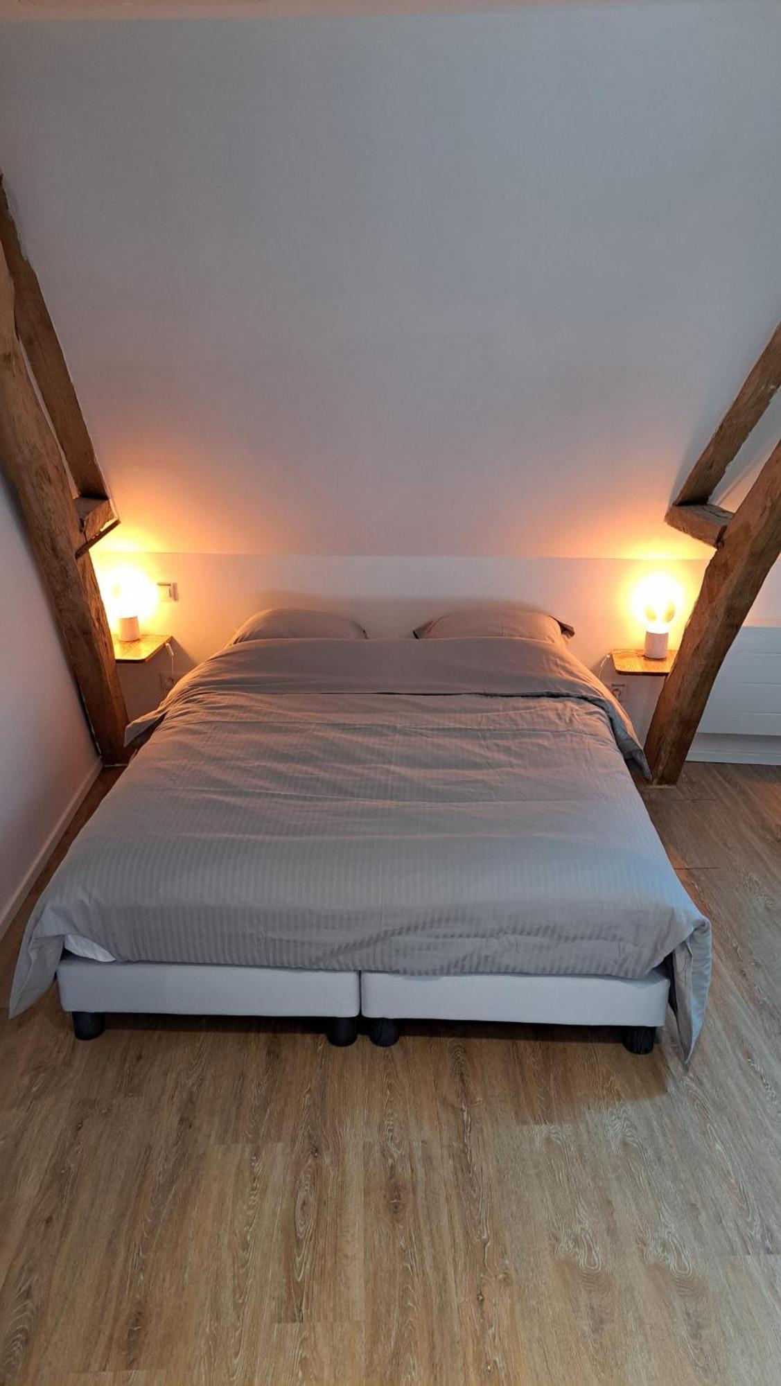 Les Petits Greniers Apartamento Jonquières Exterior foto